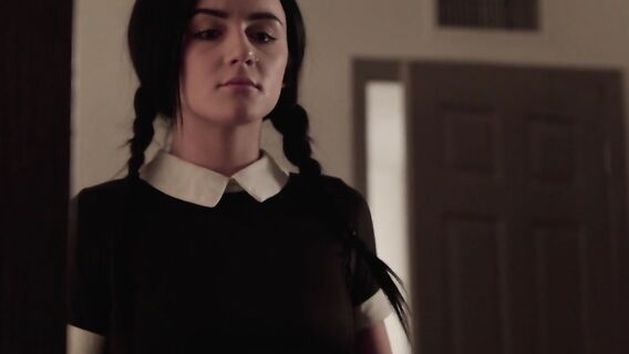 Странная семейка